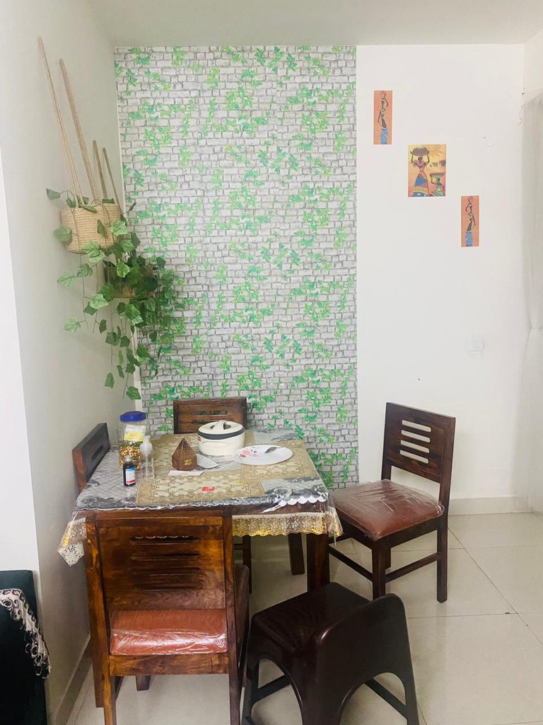 Dining1